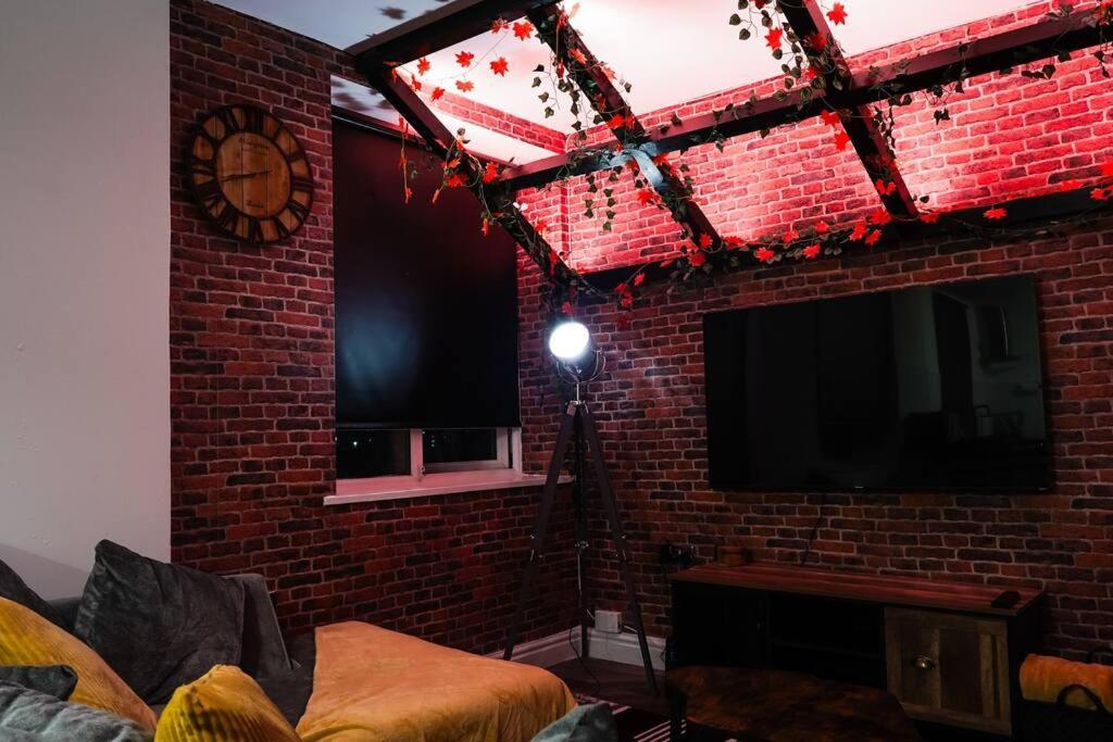 Stunning Two Bed City Centre Apartment Leeds  Zewnętrze zdjęcie