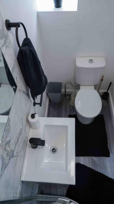 Stunning Two Bed City Centre Apartment Leeds  Zewnętrze zdjęcie