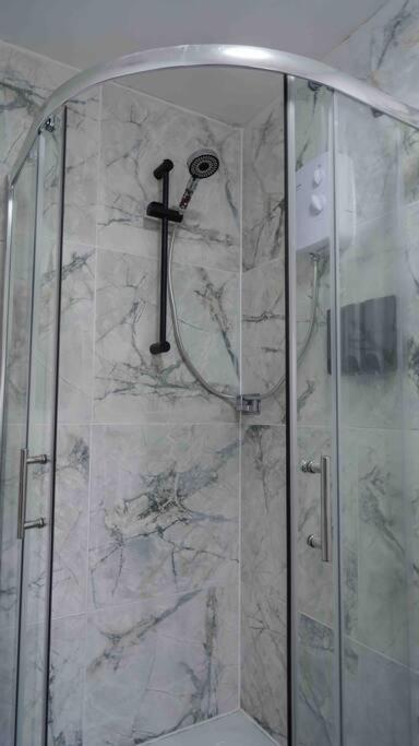 Stunning Two Bed City Centre Apartment Leeds  Zewnętrze zdjęcie
